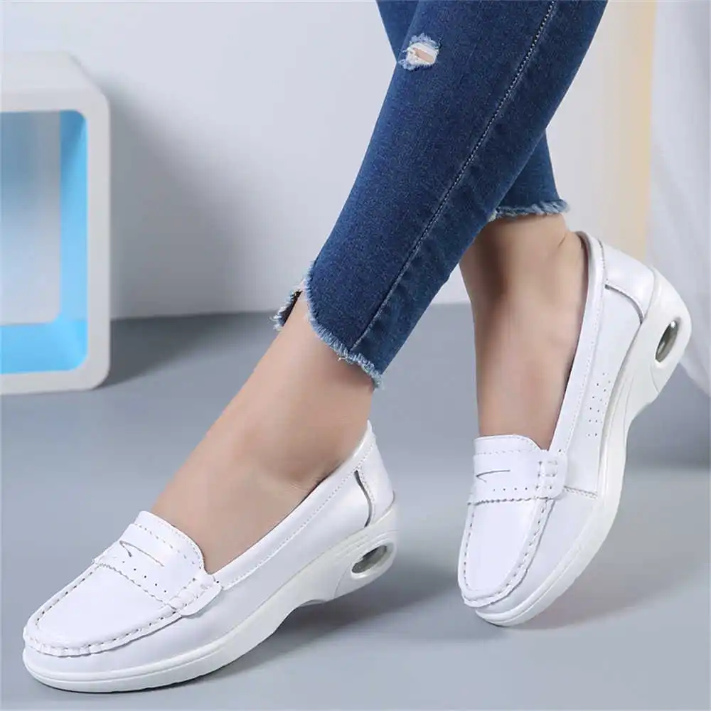 Zapatillas de deporte blancas  - Tech Accessories For College reseña y precio